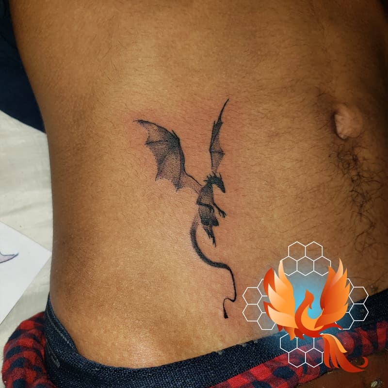 Tatuaje geométrico moderno - Kapeto Ink